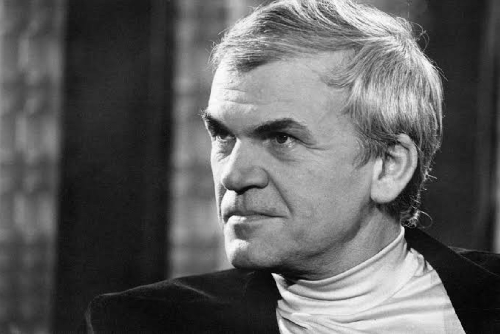 Kundera hazatért