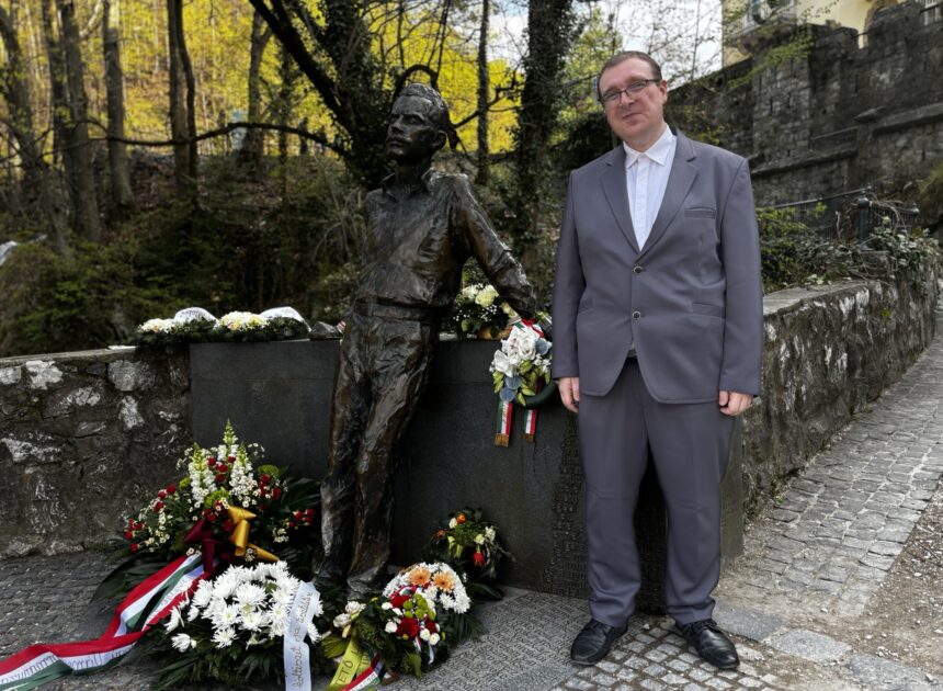 Porkoláb Ádám: Óda a szégyenhez