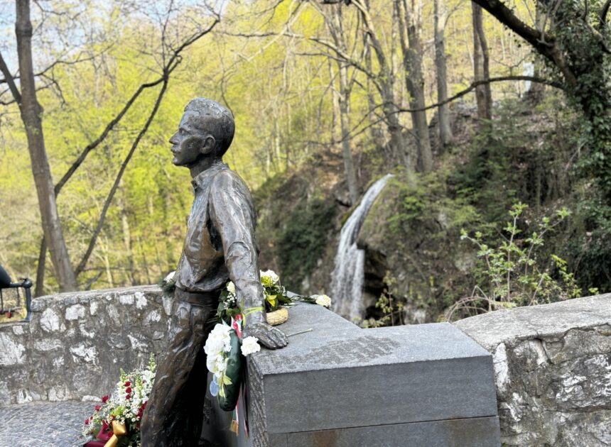 A kortárs líra és a civil összefogás ünnepe Lillafüreden