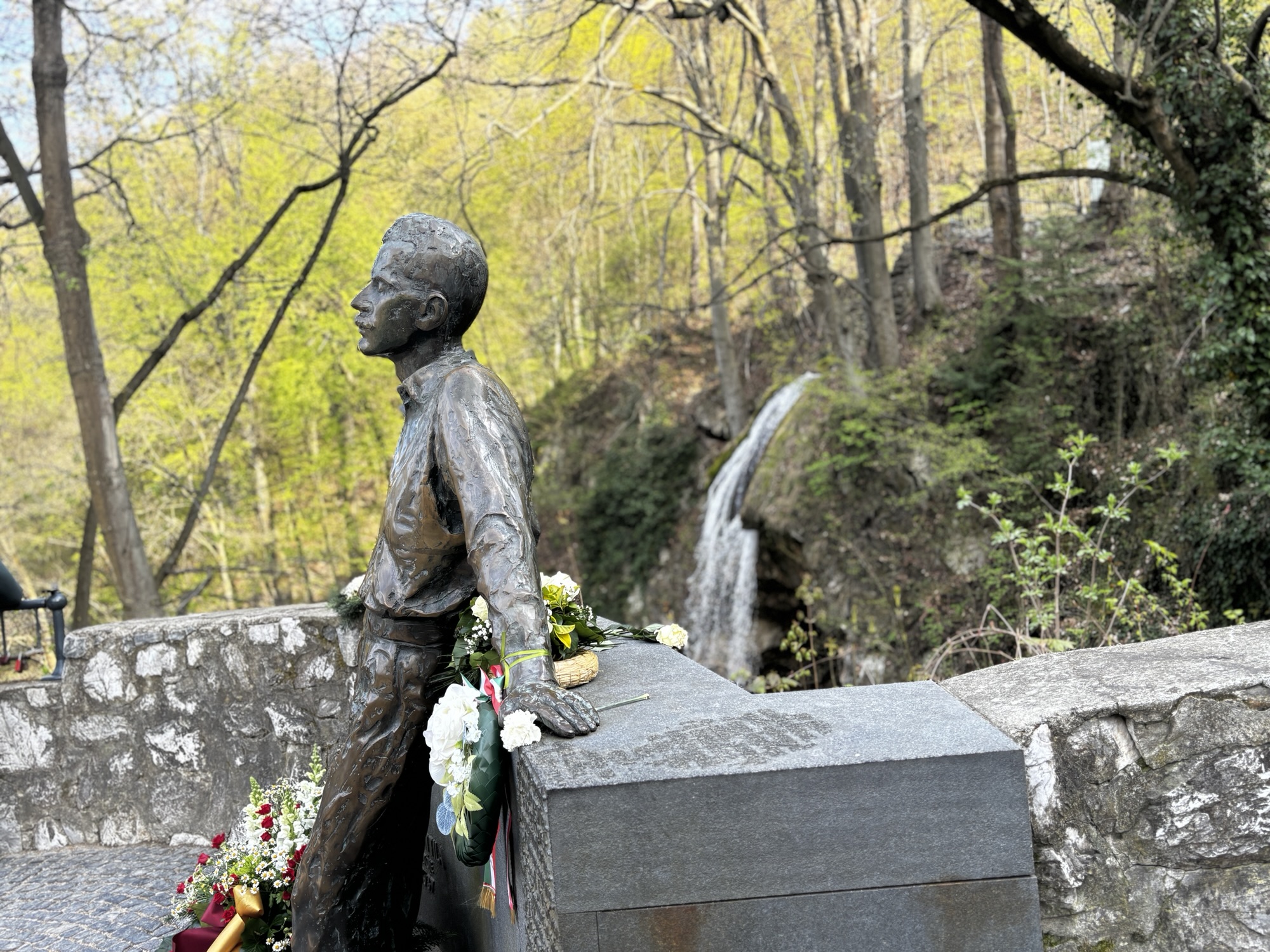 A kortárs líra és a civil összefogás ünnepe Lillafüreden